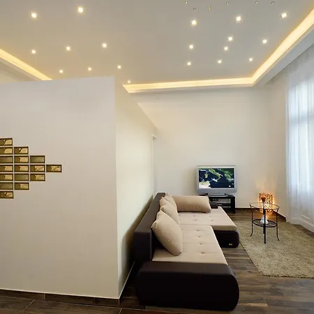 Apartament Corina Apartman *