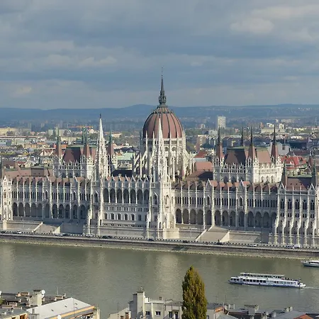 Corina Apartman