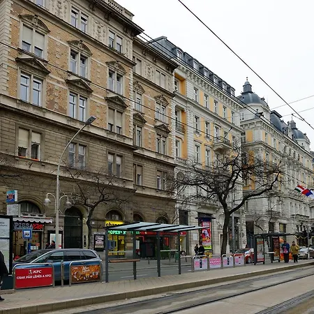 Corina Apartman