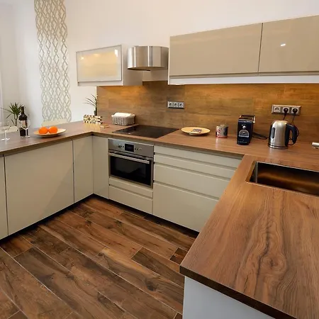 Corina Apartman Apartament *